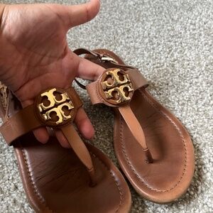 Tory Burch sandal - 100% leather genuine size 6